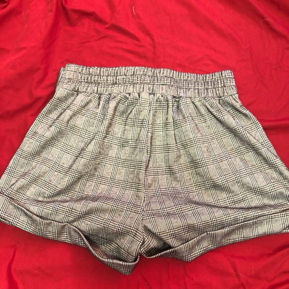 Shorts - Picture 2 of 2